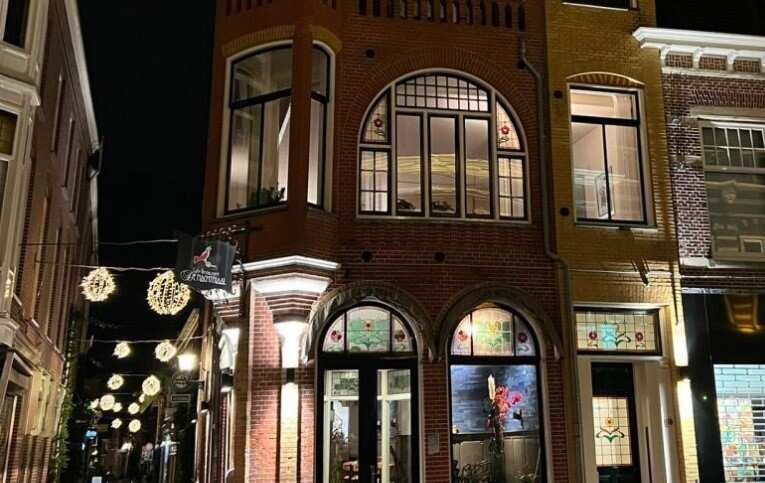 vooraanzicht restaurant de nachtegaal